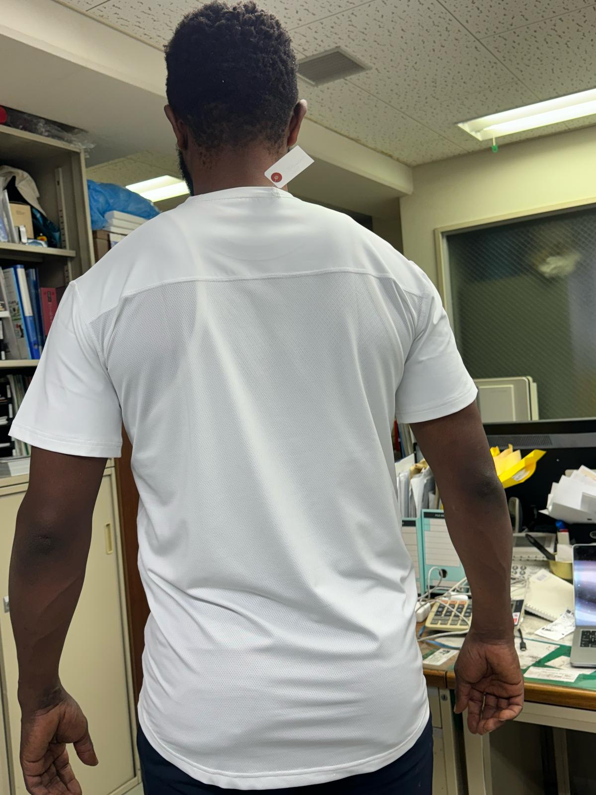 Short-sleeved t-shirt